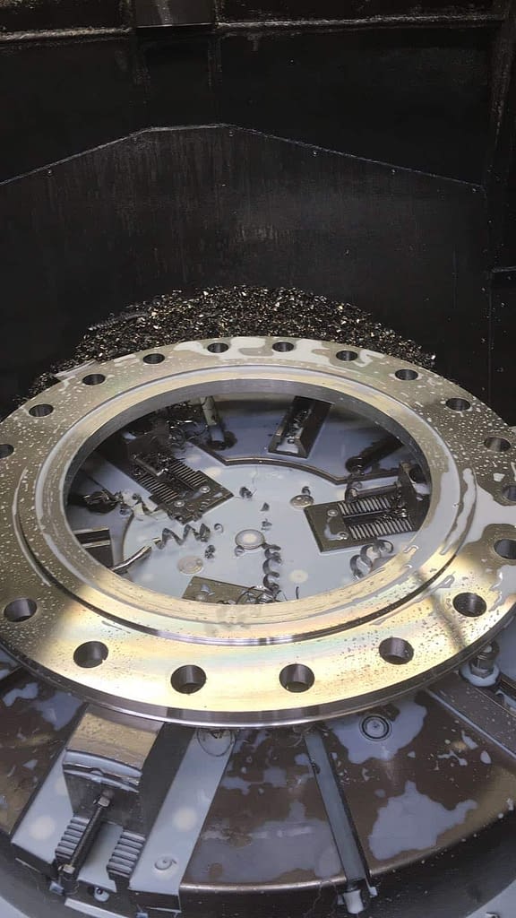 Flansch in der Bearbeitung